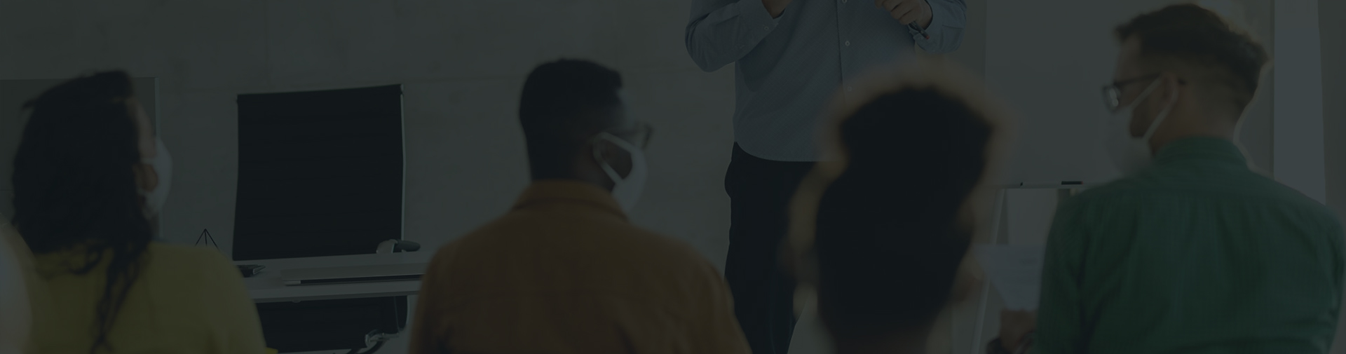 https://easybritish.it/site/wp-content/uploads/2021/11/heading-courses001-1.jpg